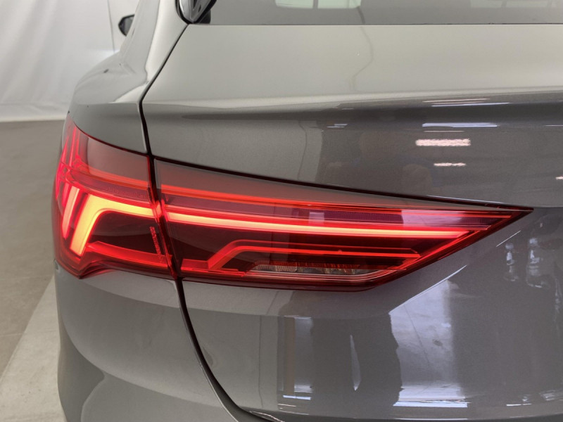 Photo 13 de l'offre de AUDI Q3 Sportback 35 TDI 150 ch S tronic 7 S line à 48598€ chez Carlyss automobiles Vitré