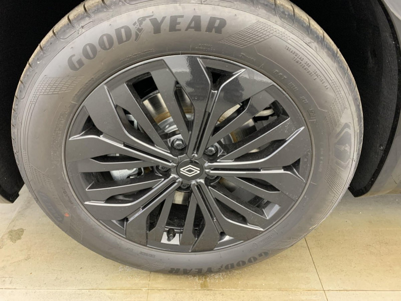 Photo 20 de l'offre de Renault AUSTRAL NOUVEAU FULL HYBRID E-TECH 200 CH EVOLUTION à 32598€ chez Carlyss automobiles Vitré