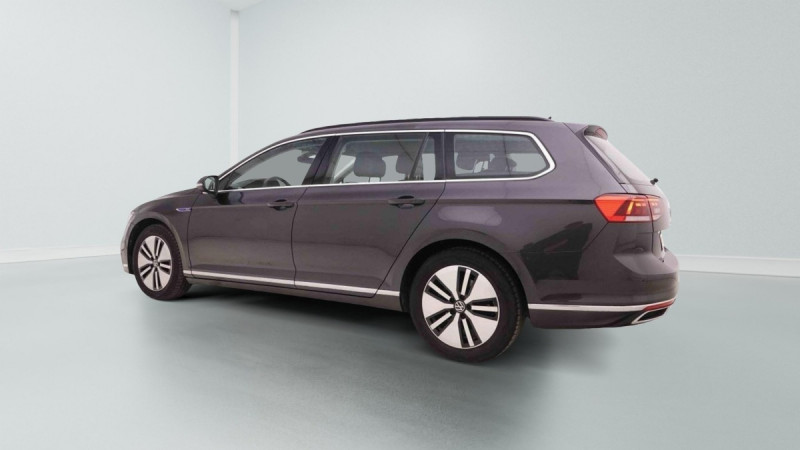 Photo 4 de l'offre de VOLKSWAGEN Passat Variant 1.4 TSi 218 GTE PHEV à 29698€ chez Carlyss automobiles Vitré