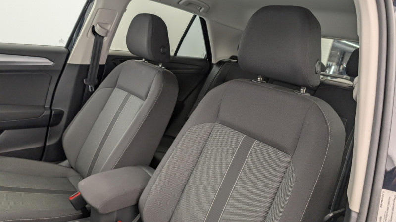 Photo 16 de l'offre de VOLKSWAGEN T-roc 1.0 TSI 110 Start/Stop BVM6 Life à 21460€ chez Carlyss automobiles Vitré