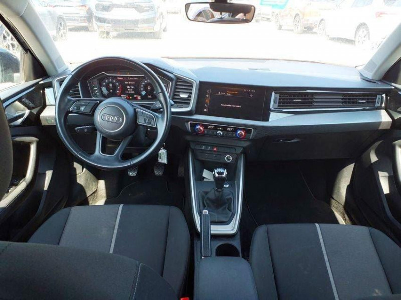 Photo 4 de l'offre de AUDI A1 Sportback A1 Sportback 25 TFSI 95 ch BVM5 Design à 17800€ chez Carlyss automobiles Vitré