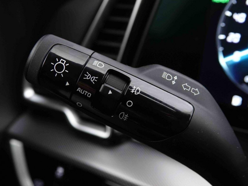 Photo 17 de l'offre de KIA SPORTAGE 1.6T-GDi HEV 215 GT-Line à 38906€ chez Carlyss automobiles Vitré