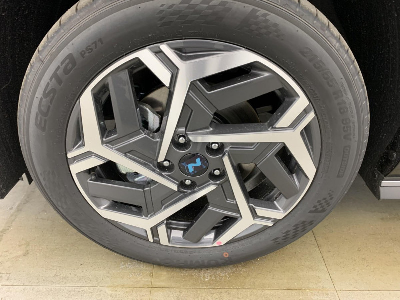 Photo 21 de l'offre de HYUNDAI KONA HYBRID 129 CREATIVE N Line à 28518€ chez Carlyss automobiles Vitré