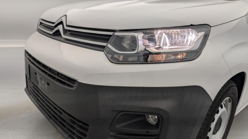 Photo 16 de l'offre de CITROEN BERLINGO VAN M 650 BLUEHDI 100 S&S CLUB à 13287€ chez Carlyss automobiles Vitré