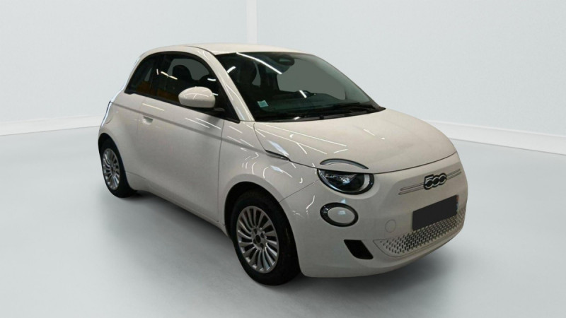 Photo 1 de l'offre de Fiat 500e Berline MY22 Serie 1 STEP 2 500 e 95 ch Action Plus à 12598€ chez Carlyss automobiles Vitré