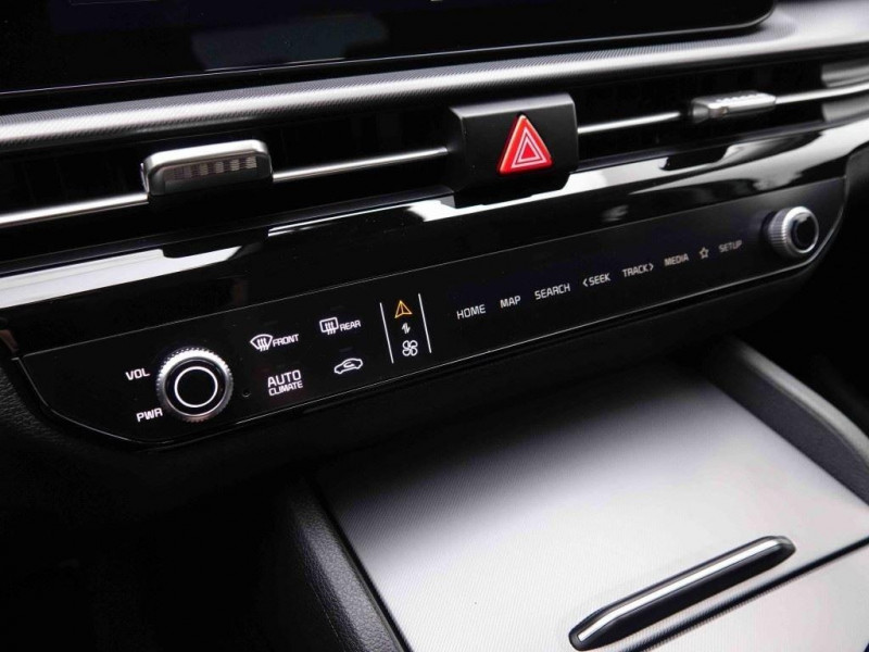 Photo 8 de l'offre de KIA SPORTAGE 1.6 T-GDi 150 DCT Pulse Plus MY25 à 34198€ chez Carlyss automobiles Vitré