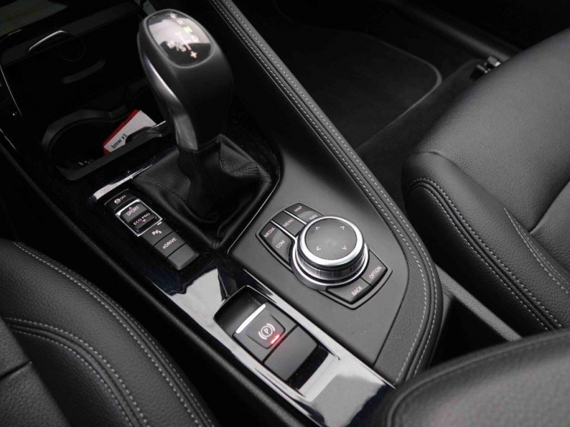 Photo 17 de l'offre de BMW X1 25e xDrive 245 PHEV X-Line à 36102€ chez Carlyss automobiles Vitré