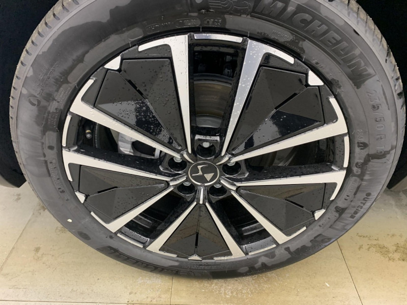 Photo 24 de l'offre de DS DS7 BlueHDi 130 EAT8 Pallas à 33998€ chez Carlyss automobiles Vitré