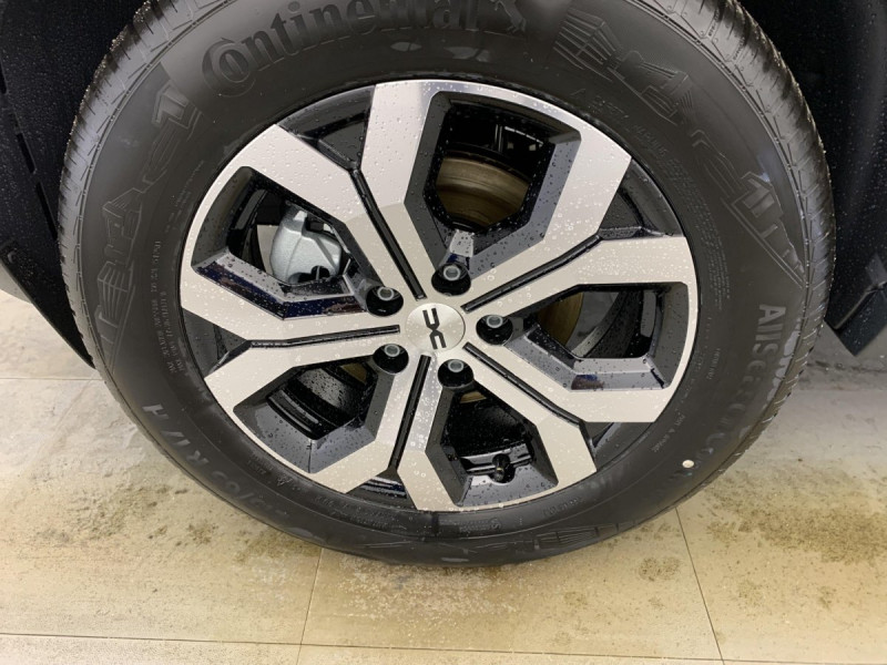 Photo 19 de l'offre de DACIA DUSTER TCe 130 4x4 Expression à 24998€ chez Carlyss automobiles Vitré