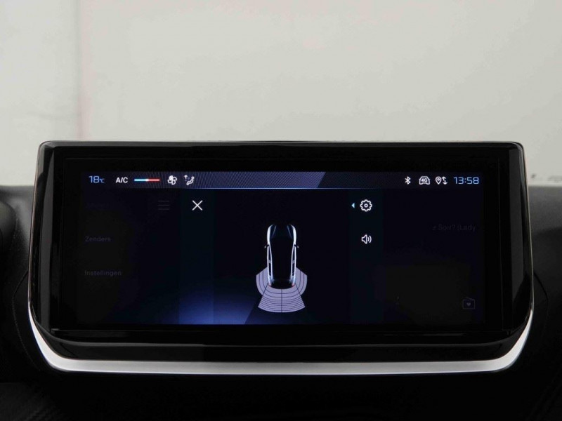 Photo 5 de l'offre de PEUGEOT 208 1.2 T 100 Active à 16532€ chez Carlyss automobiles Vitré