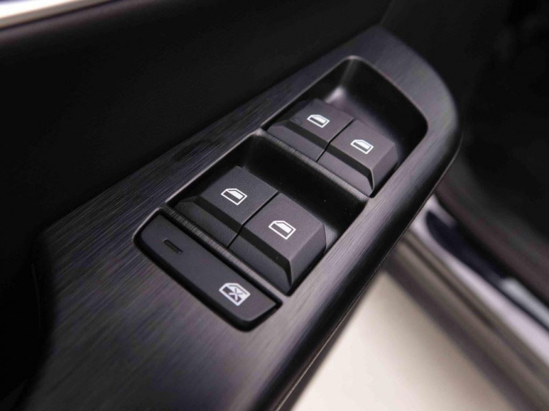 Photo 12 de l'offre de MG Motor ZS 1.5i 115 Comfort à 23534€ chez Carlyss automobiles Vitré