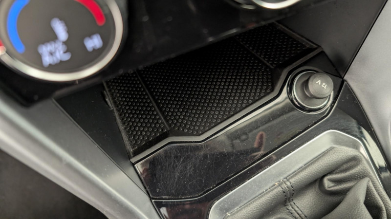 Photo 25 de l'offre de VOLKSWAGEN T-roc 1.0 TSI 110 Start/Stop BVM6 Life à 21460€ chez Carlyss automobiles Vitré