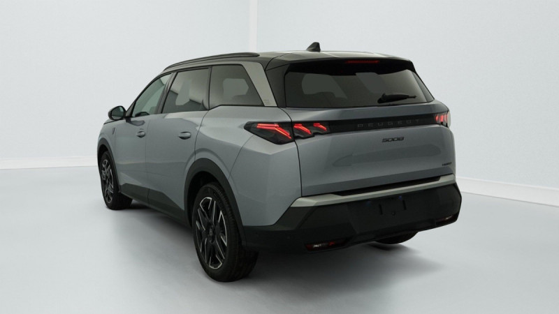 Photo 5 de l'offre de PEUGEOT 5008 Hybrid 145 e-DCS6 GT à 34998€ chez Carlyss automobiles Vitré