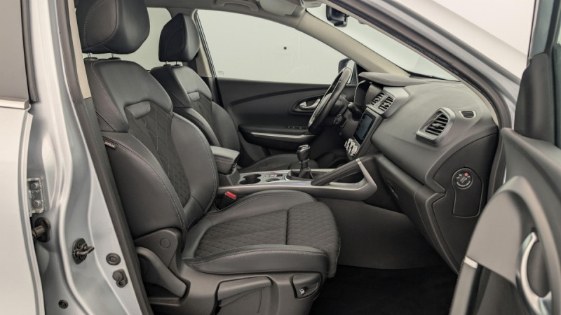 Photo 9 de l'offre de RENAULT KADJAR TCe 140 FAP Intens à 12998€ chez Carlyss automobiles Vitré