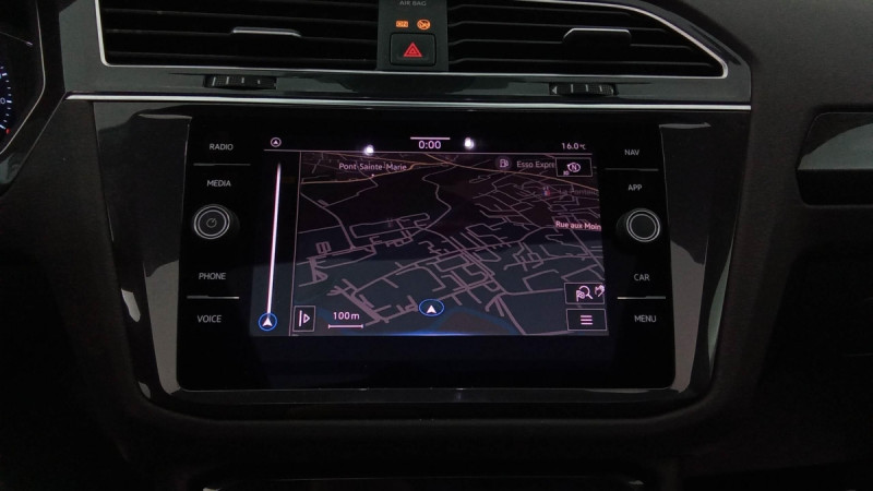 Photo 9 de l'offre de VOLKSWAGEN Tiguan Tiguan 1.4 eHybrid 245ch DSG6 Elegance Exclusive à 34598€ chez Carlyss automobiles Vitré