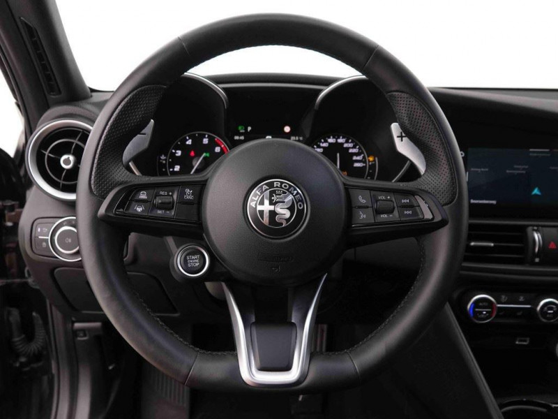 Photo 12 de l'offre de ALFA ROMEO Giulia 2.0 Turbo Q4 AT8 Veloce à 35656€ chez Carlyss automobiles Vitré