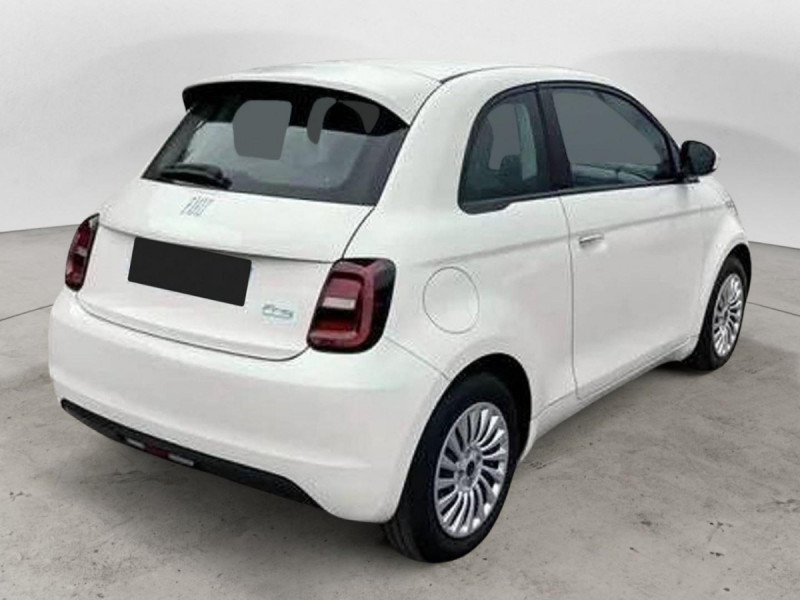 Photo 3 de l'offre de Fiat 500e BERLINE MY22 SERIE 1 STEP 1 500 e 95 ch Action Plus à 12298€ chez Carlyss automobiles Vitré
