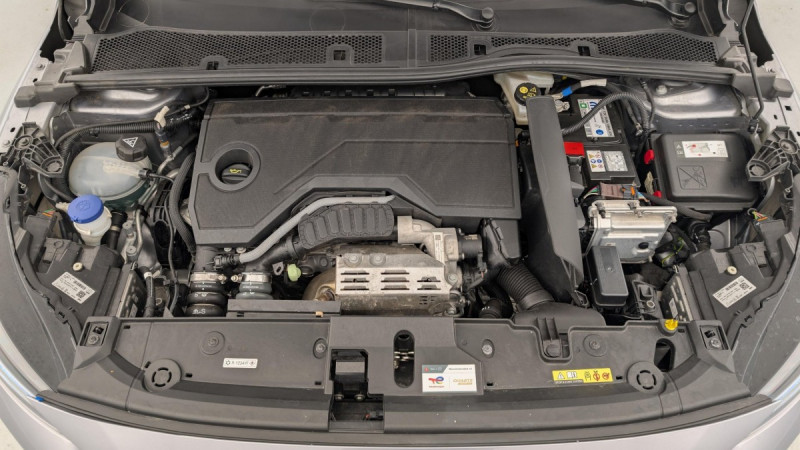 Photo 20 de l'offre de PEUGEOT 208 Hybrid 136 e-DCS6 GT à 21505€ chez Carlyss automobiles Vitré