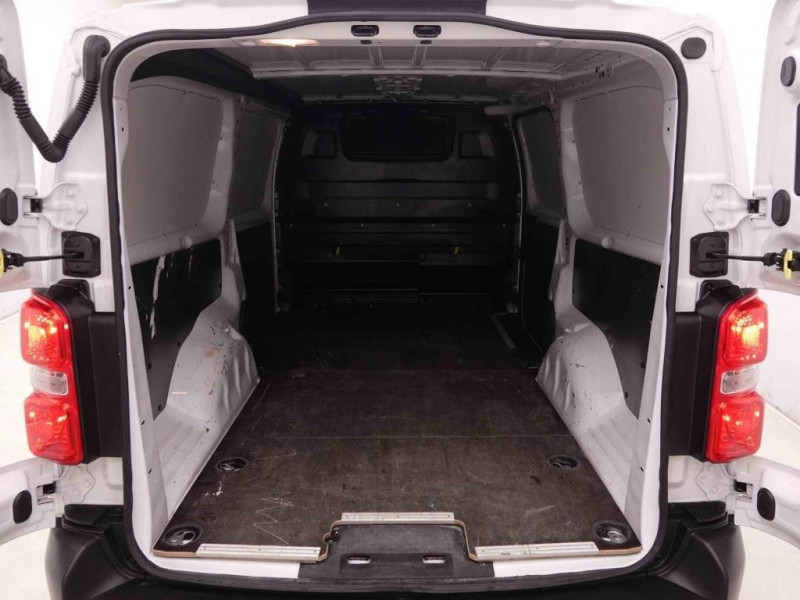 Photo 4 de l'offre de CITROEN JUMPY M-Blue  HDi 100 XL Lang à 23399€ chez Carlyss automobiles Vitré