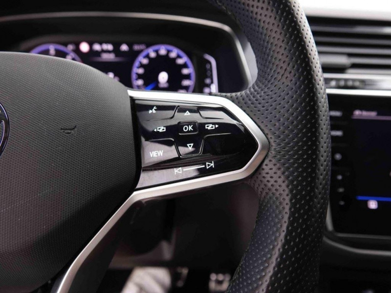 Photo 18 de l'offre de VOLKSWAGEN Tiguan Allspace 2.0 Tdi 150 DSG 4-Motion R-Line 7pl +Navi Discover Pro à 46365€ chez Carlyss automobiles Vitré