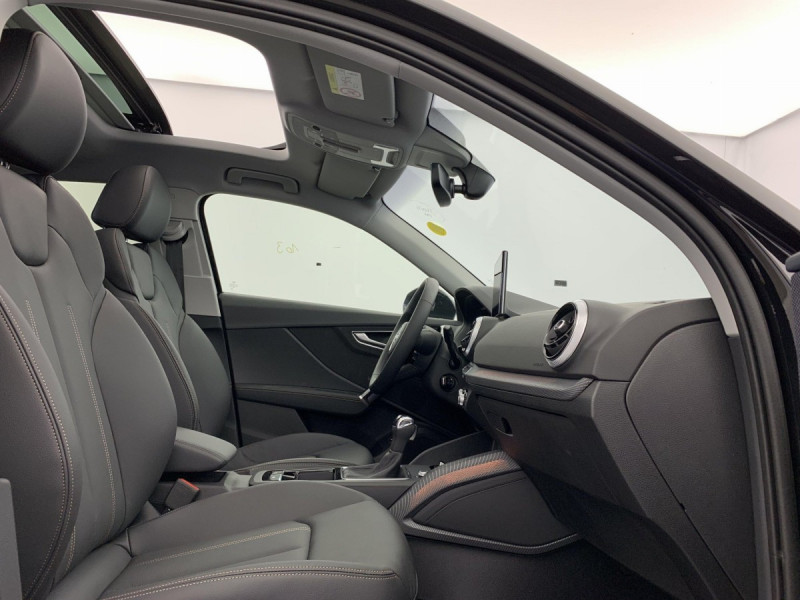 Photo 9 de l'offre de AUDI Q2 35 TFSI 150 S tronic 7 Design à 37098€ chez Carlyss automobiles Vitré