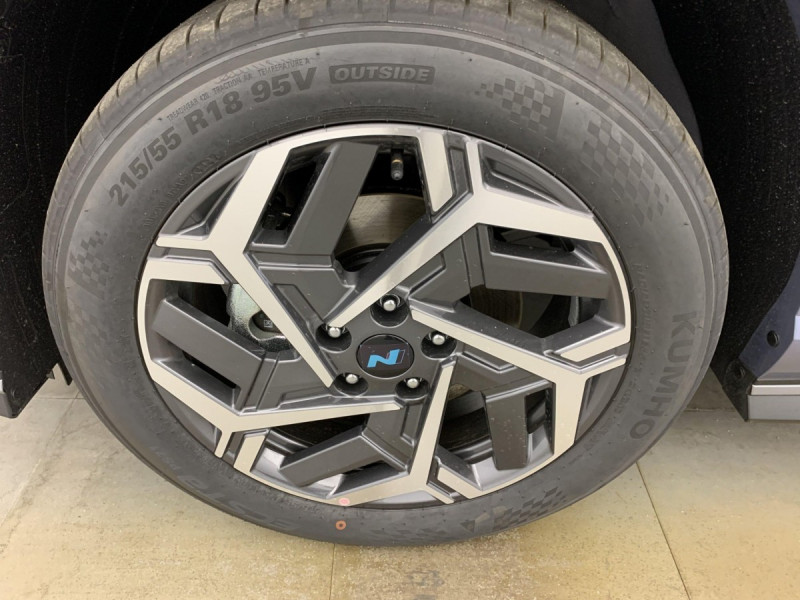 Photo 21 de l'offre de HYUNDAI KONA HYBRID 129 CREATIVE N Line à 28518€ chez Carlyss automobiles Vitré