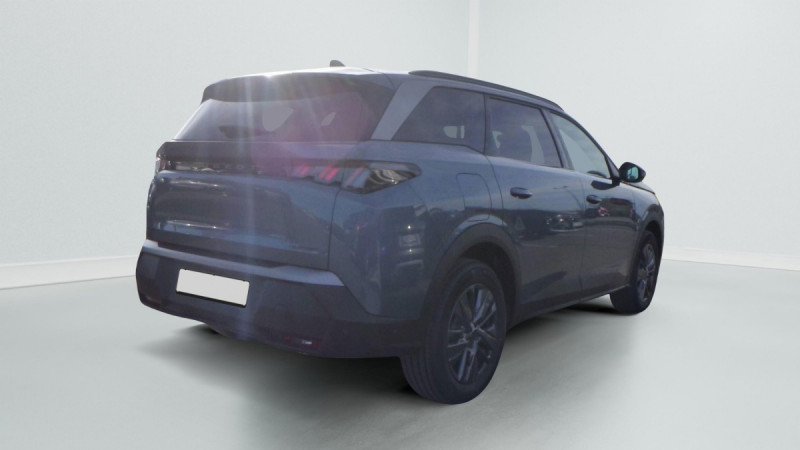 Photo 5 de l'offre de PEUGEOT 5008 Hybrid 145 e-DCS6 Allure à 35298€ chez Carlyss automobiles Vitré