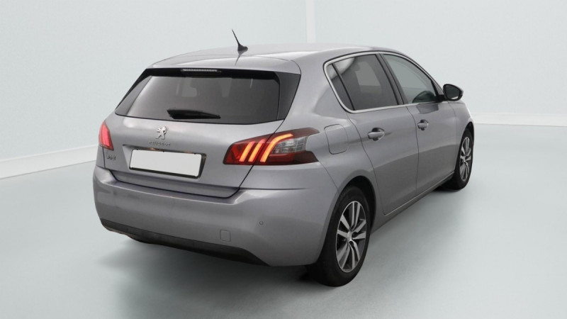 Photo 7 de l'offre de PEUGEOT 308 PureTech 130ch S&S EAT8 Allure à 15598€ chez Carlyss automobiles Vitré
