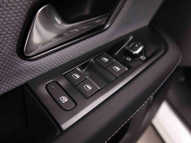 Photo 17 de l'offre de OPEL Grandland 1.2 T Hybrid 145 GS à 35398€ chez Carlyss automobiles Vitré