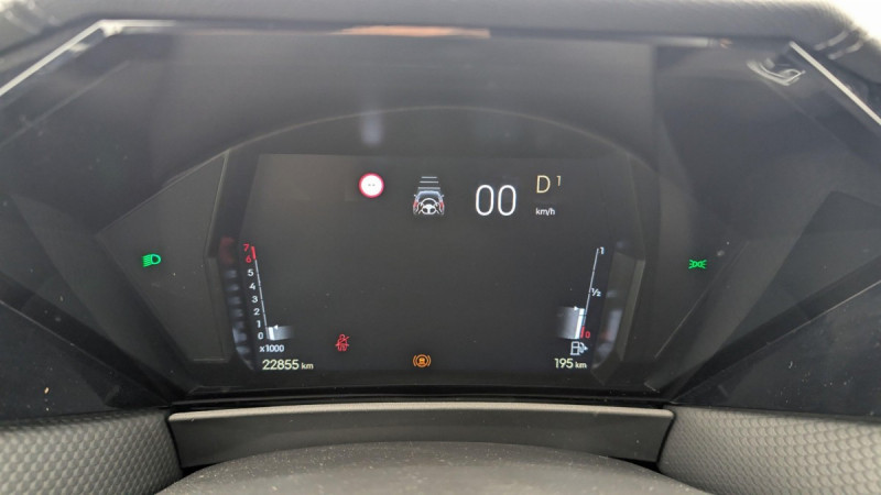 Photo 22 de l'offre de DS DS4 PureTech 130 EAT8 Rivoli à 21727€ chez Carlyss automobiles Vitré