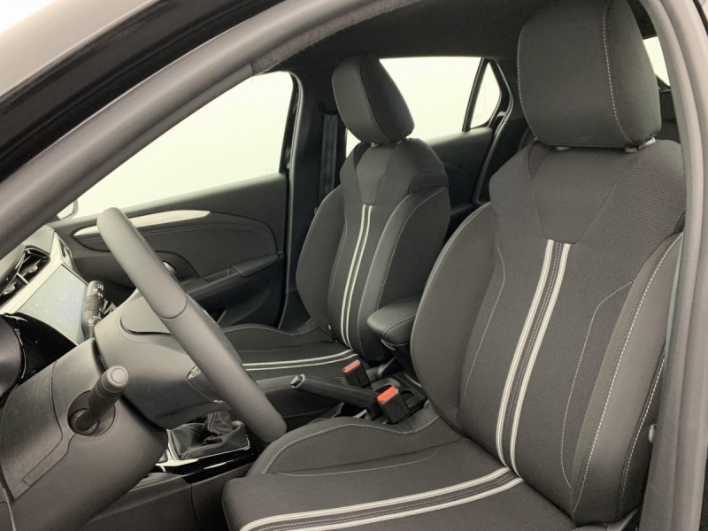 Photo 16 de l'offre de OPEL Corsa 1.2 Turbo 100 ch BVM6 GS à 18098€ chez Carlyss automobiles Vitré