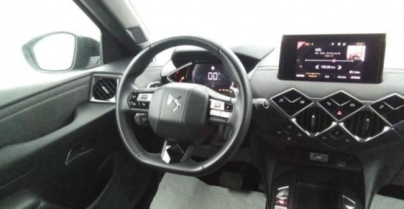 Photo 11 de l'offre de DS DS3 Crossback DS3 Crossback PureTech 155 EAT8 So Chic à 17598€ chez Carlyss automobiles Vitré