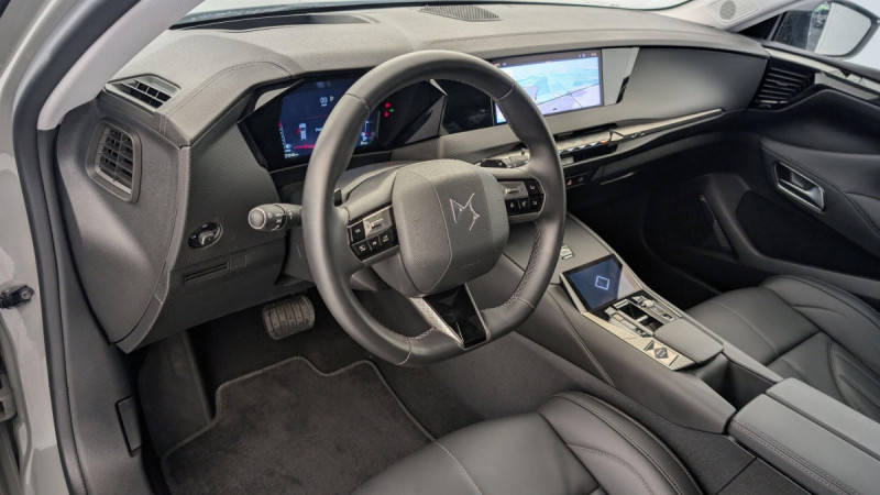 Photo 15 de l'offre de DS DS4 PureTech 130 EAT8 Rivoli à 22711€ chez Carlyss automobiles Vitré