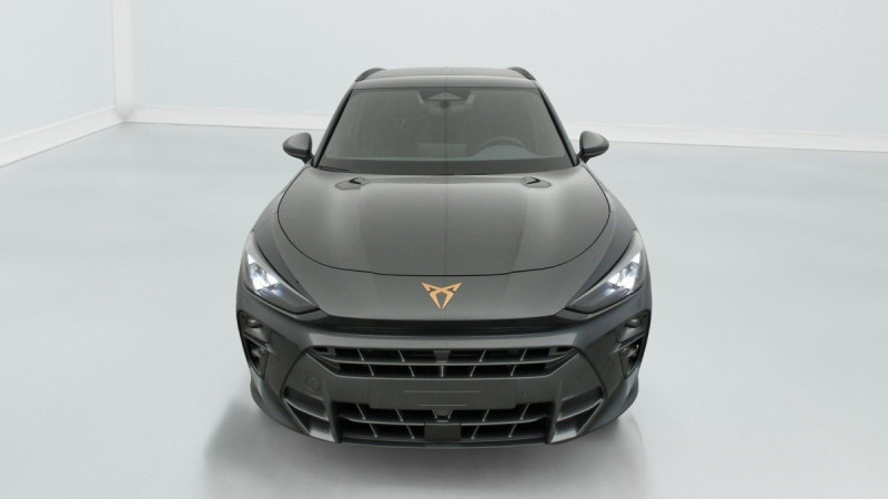 Photo 2 de l'offre de Cupra Terramar 1.5 eHybrid 204 ch DSG6 V à 40998€ chez Carlyss automobiles Vitré