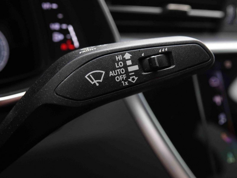 Photo 17 de l'offre de AUDI A6 50 TFSI-e PHEV 299 Quattro Design à 38071€ chez Carlyss automobiles Vitré