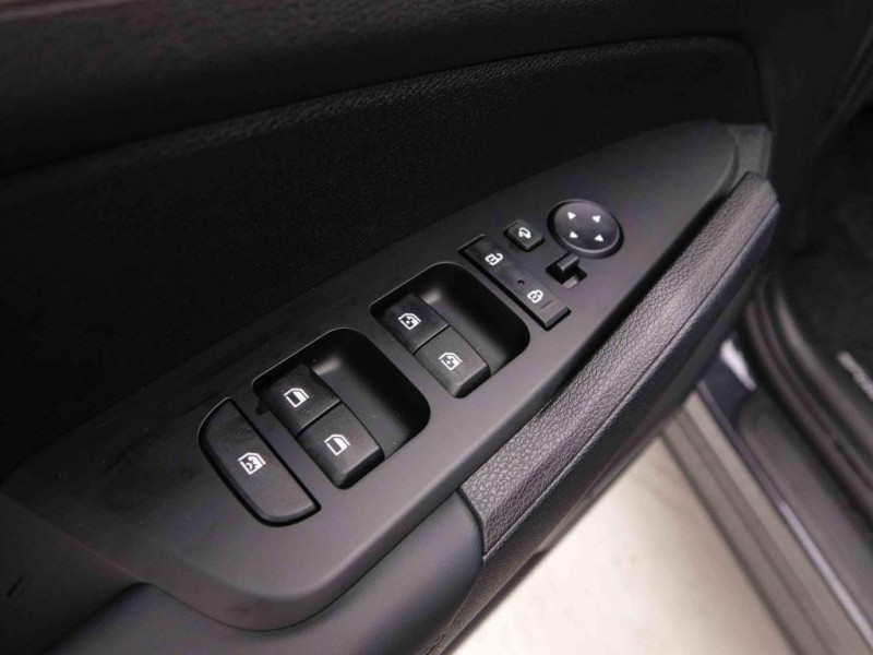 Photo 16 de l'offre de KIA SPORTAGE 1.6 T-GDi 160 DCT Gold à 32908€ chez Carlyss automobiles Vitré