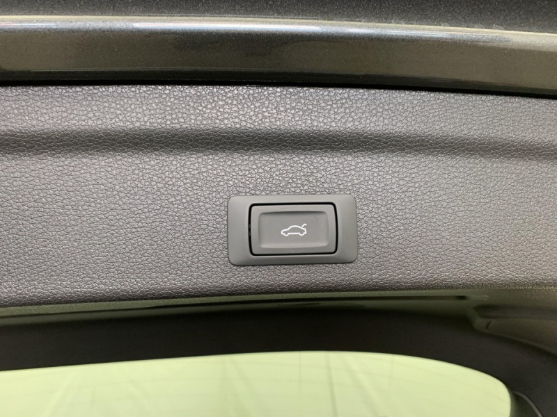 Photo 12 de l'offre de AUDI Q3 Sportback 35 TDI 150 ch S tronic 7 S line à 47998€ chez Carlyss automobiles Vitré