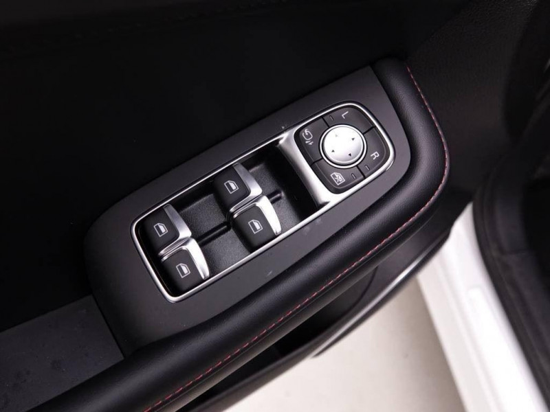 Photo 13 de l'offre de MG Motor EHS 1.5T PHEV 272 ch Comfort à 29798€ chez Carlyss automobiles Vitré