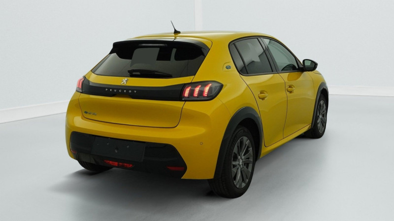 Photo 7 de l'offre de PEUGEOT 208 ELECTRIQUE 50 KWH 136CH ALLURE à 17898€ chez Carlyss automobiles Vitré