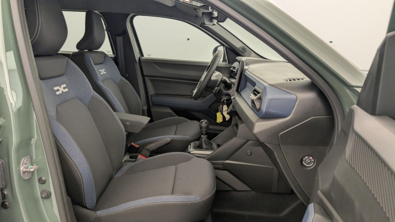 Photo 18 de l'offre de DACIA DUSTER TCe 130 4x4 Expression à 24998€ chez Carlyss automobiles Vitré