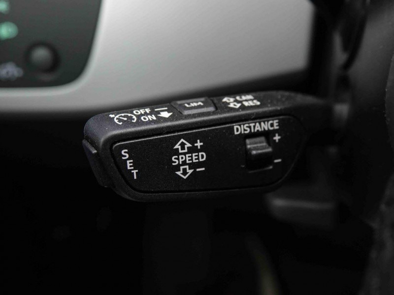 Photo 12 de l'offre de AUDI A5 Sportback 40 TFSi 204 S-Tronic S-line à 49298€ chez Carlyss automobiles Vitré