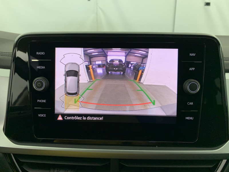 Photo 17 de l'offre de VOLKSWAGEN T-roc 2.0 TDI 150 Start/Stop DSG7 Life Plus à 32998€ chez Carlyss automobiles Vitré