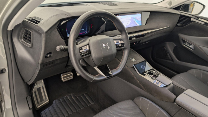 Photo 15 de l'offre de DS DS4 PureTech 130 EAT8 Performance Line+ à 24837€ chez Carlyss automobiles Vitré