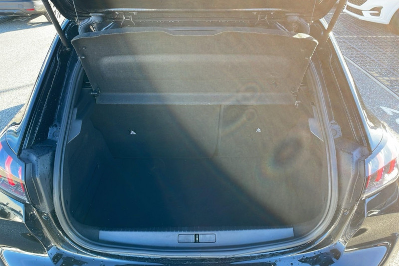 Photo 10 de l'offre de PEUGEOT 208 ELECTRIQUE 50 KWH 136CH ALLURE à 17811€ chez Carlyss automobiles Vitré