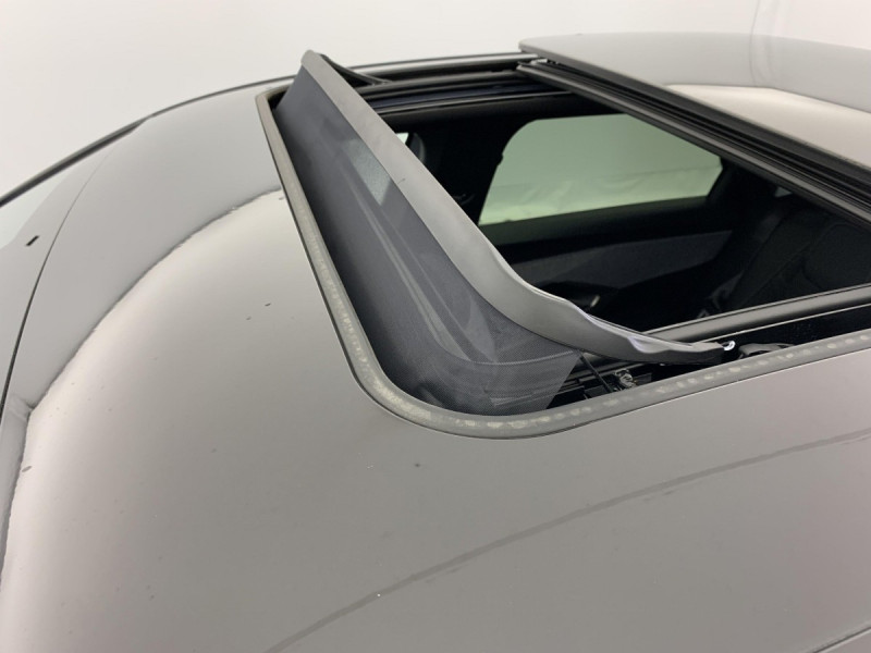 Photo 22 de l'offre de PEUGEOT 3008 Hybrid 145 e-DCS6 GT à 33998€ chez Carlyss automobiles Vitré