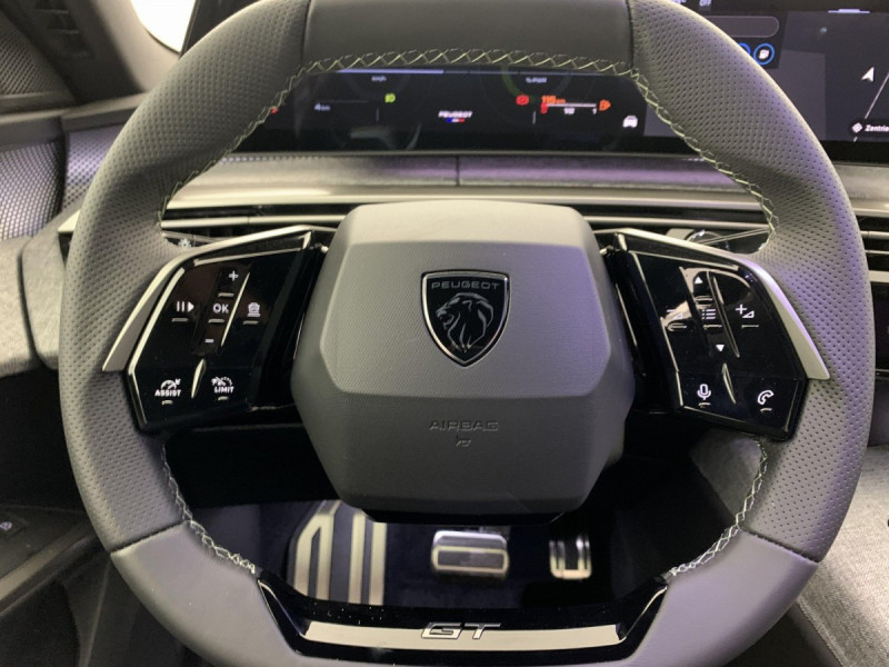 Photo 16 de l'offre de PEUGEOT 3008 Hybrid 145 e-DCS6 GT à 32958€ chez Carlyss automobiles Vitré