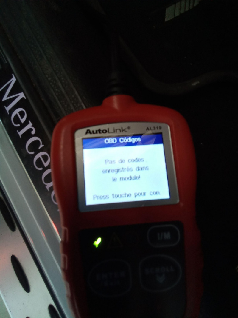 Photo 11 de l'offre de MERCEDES-BENZ GLC 300 e EQ POWER 9G-Tronic 4Matic AMG Line à 37598€ chez Carlyss automobiles Vitré