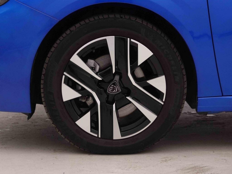 Photo 12 de l'offre de PEUGEOT 208 208 1.2 PURETECH 100CH ALLURE à 19298€ chez Carlyss automobiles Vitré