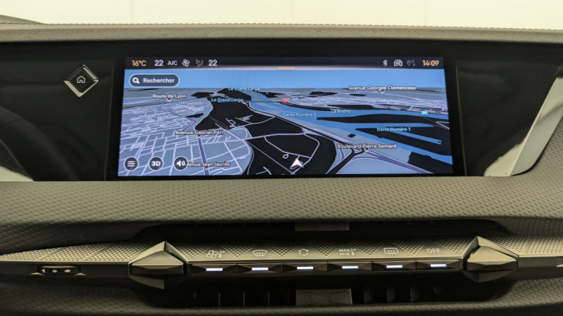 Photo 17 de l'offre de DS DS4 PureTech 130 EAT8 Cross Rivoli à 23638€ chez Carlyss automobiles Vitré