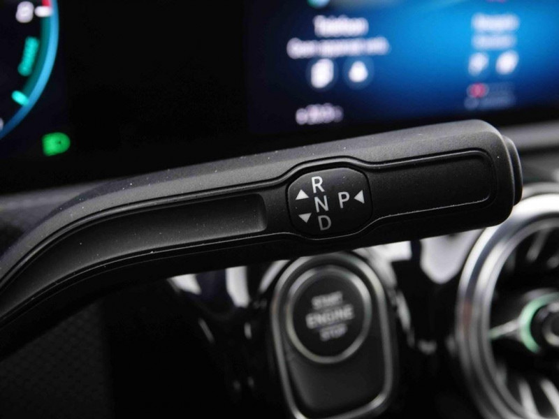 Photo 10 de l'offre de MERCEDES-BENZ CLA 250e 218 PHEV DCT Business à 32198€ chez Carlyss automobiles Vitré